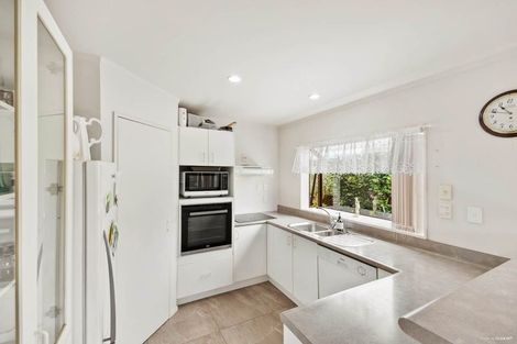 Photo of property in 2/26 Stanaway Street, Hillcrest, Auckland, 0627