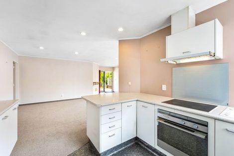 Photo of property in 10 Comeskey Grove, Elderslea, Upper Hutt, 5018