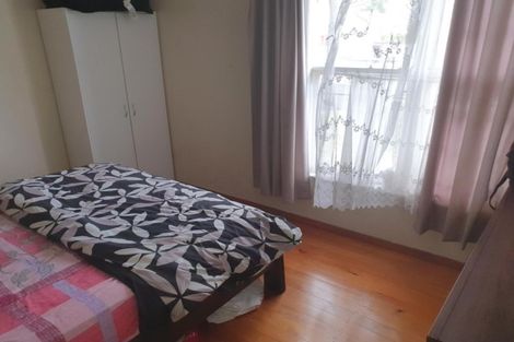 Photo of property in 92 Cook Street, Marfell, New Plymouth, 4310