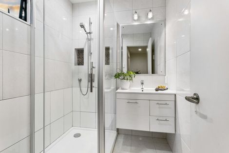 Photo of property in 1/25 Nigel Road, Browns Bay, Auckland, 0630