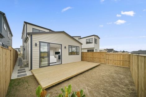 Photo of property in 28 Lusitano Drive, Karaka, Papakura, 2113