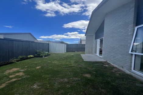 Photo of property in 8 Roslyn Farm Street, Ramarama, 2579