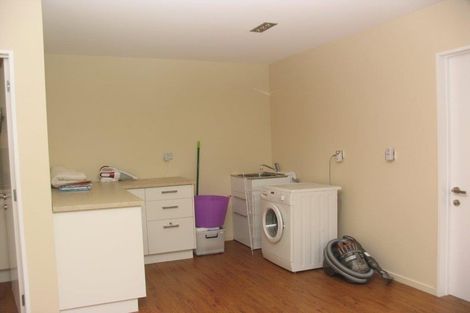 Photo of property in 61 Wesney Terrace, Kingston, Athol, 9793