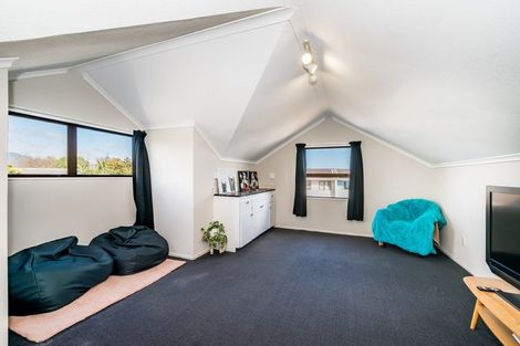 Photo of property in 50 Walton Road, Paraparaumu Beach, Paraparaumu, 5032