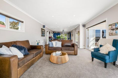 Photo of property in 61 Seaview Road, Paremata, Porirua, 5024