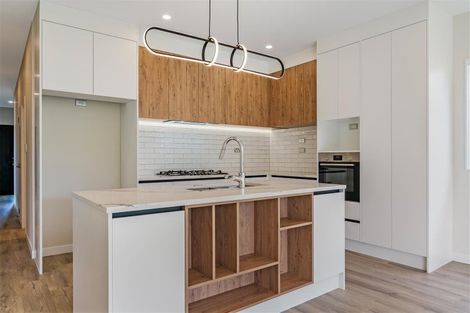 Photo of property in 40 Whakairo Crescent, Gulf Harbour, Whangaparaoa, 0930