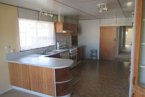 Photo of property in 25 Dahlia Street, Palmerston North, 4410