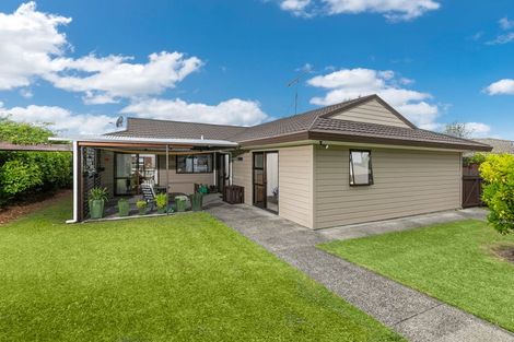 Photo of property in 74 Vintage Drive, Henderson, Auckland, 0612