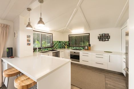 Photo of property in 17 Creswell Street, Opua, 0200