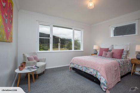 Photo of property in 51 Aorangi Road, Paraparaumu, 5032