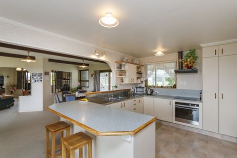 Photo of property in 36 Puketotara Road, Rangiotu, Palmerston North, 4477