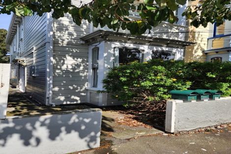 Photo of property in 32 Roy Street, Newtown, Wellington, 6021