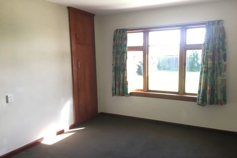 Photo of property in 74 Northcote Road, Northcote, Christchurch, 8052