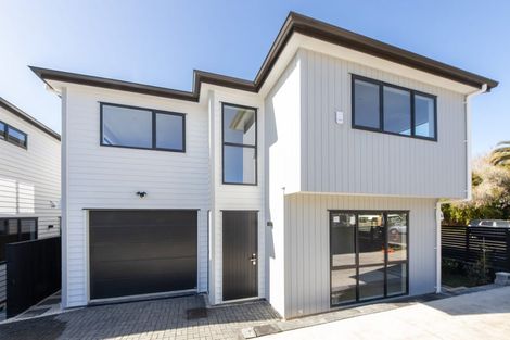 Photo of property in 3a Pendlebury Street, Green Bay, Auckland, 0604