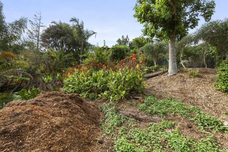 Photo of property in 202c Mellons Bay Road, Mellons Bay, Auckland, 2014