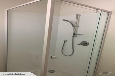 Photo of property in 4 Woodstock Terrace, Tawa, Wellington, 5028