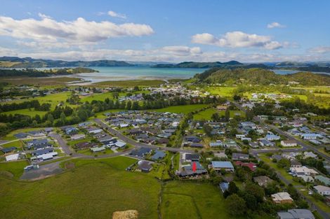 Photo of property in 19 Victoria Street, Coromandel, 3506