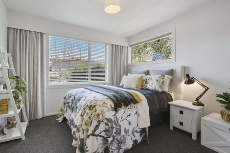 Photo of property in 25 Pioneer Crescent, Helensburgh, Dunedin, 9010