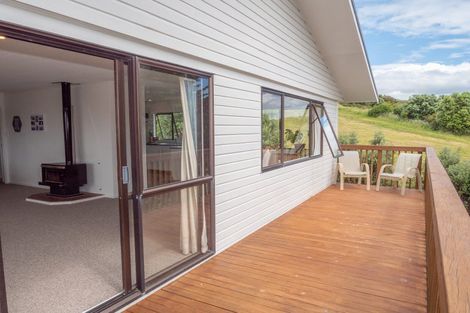 Photo of property in 69 Stratford Drive, Cable Bay, 0420