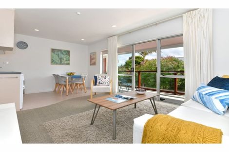 Photo of property in 4/416 Hibiscus Coast Highway, Orewa, 0931