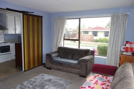 Photo of property in 22a Chipping Lane, Redwood, Christchurch, 8051