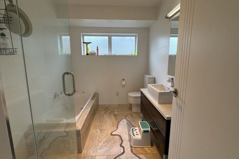 Photo of property in 12 Mural Place, Greenhithe, Auckland, 0632