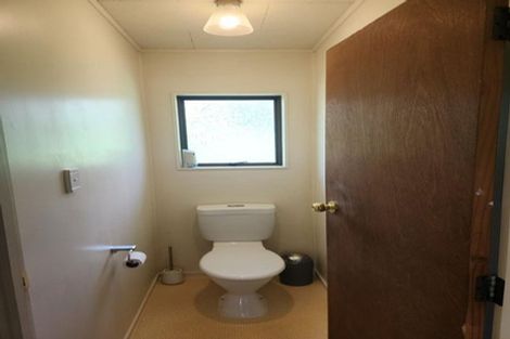 Photo of property in 78 Peach Road, Glenfield, Auckland, 0629