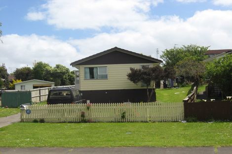 Photo of property in 54 Moncrieff Avenue, Clendon Park, Auckland, 2103