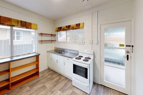 Photo of property in 19 Perrin Place, Kelvin Grove, Palmerston North, 4414