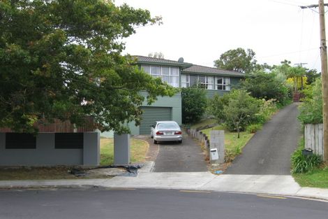 Photo of property in 4 Phillip Parade, Forrest Hill, Auckland, 0620