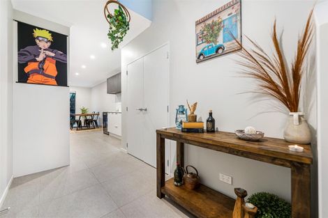 Photo of property in 17 Richard Petterd Way, Swanson, Auckland, 0614