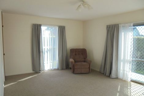 Photo of property in 2/9 Cowes Street, Avondale, Christchurch, 8061