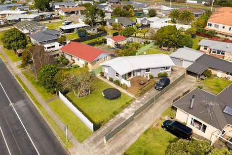 Photo of property in 54 Links Avenue, Mount Maunganui, 3116