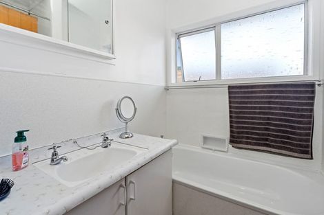 Photo of property in 10 Deveron Street, Regent, Whangarei, 0112