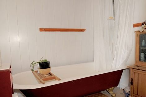 Photo of property in 30 Rhodes Street, Waimate, 7924