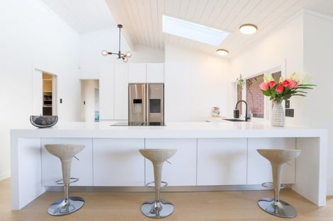 Photo of property in 74 Wallace Road, Temple View, Hamilton, 3289