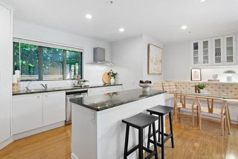 Photo of property in 1p/7-11 Bute Road, Browns Bay, Auckland, 0630