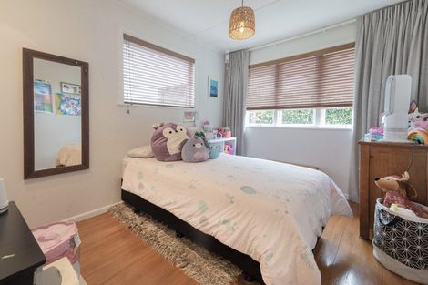 Photo of property in 9 O'halloran Road, Howick, Auckland, 2014