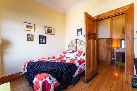 Photo of property in 247 Ravensbourne Road, Ravensbourne, Dunedin, 9022