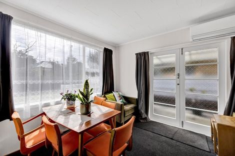 Photo of property in 1 Ramanui Avenue, Hawera, 4610