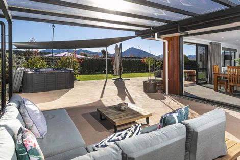 Photo of property in 73 Frye Crescent, Albert Town, Wanaka, 9305