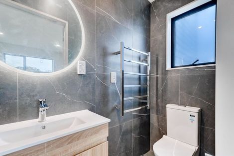 Photo of property in 8a Butterworth Drive, Glendene, Auckland, 0602