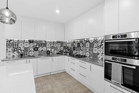 Photo of property in 46 Holiday Drive, Mairehau, Christchurch, 8052