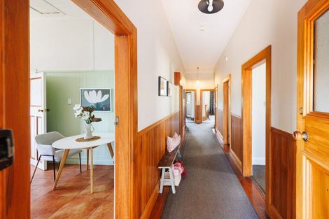 Photo of property in 110 Featherston Street, Takaro, Palmerston North, 4412