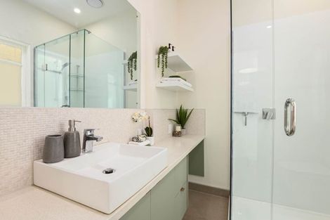 Photo of property in 4d Railway Street, Newmarket, Auckland, 1023