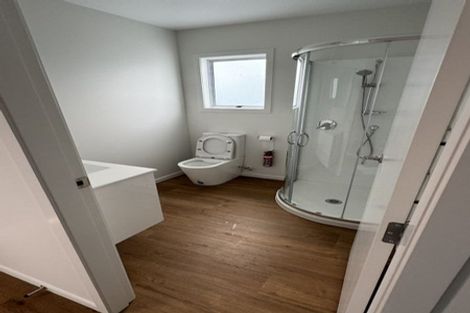 Photo of property in 39 Roberts Street, Tawa, Wellington, 5028