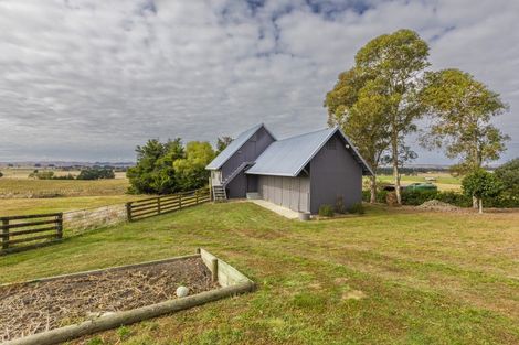Photo of property in 297 Porangahau Road, Waipukurau, 4282
