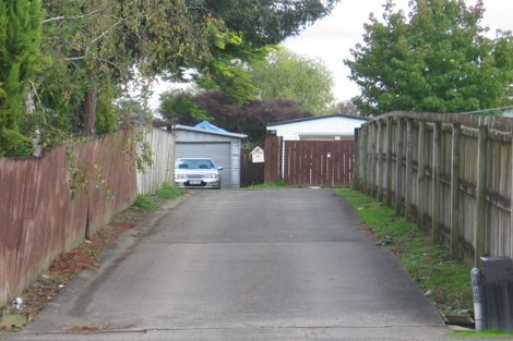Photo of property in 2/159 Bruce Mclaren Road, Henderson, Auckland, 0612