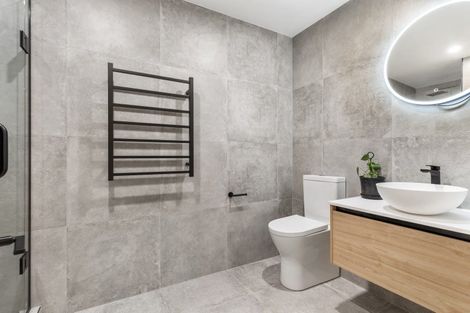 Photo of property in 12b Waikura Drive, Te Atatu Peninsula, Auckland, 0610