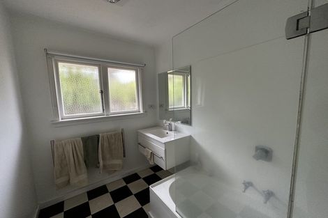 Photo of property in 228 Avonhead Road, Avonhead, Christchurch, 8042